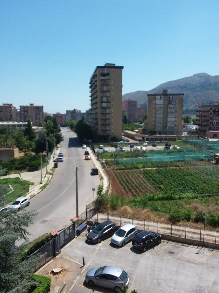 6 chambres Appartement à Palermo, Italy No. 315480