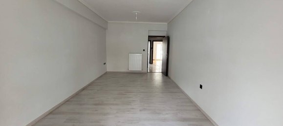 Apartamento de 2 dormitorios en Kalamaria, Greece No. 2553 18