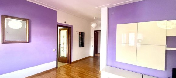 5-salle Appartement à Camaiore, Italy No. 97014 3
