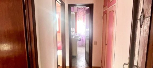 5-salle Appartement à Camaiore, Italy No. 97014 15