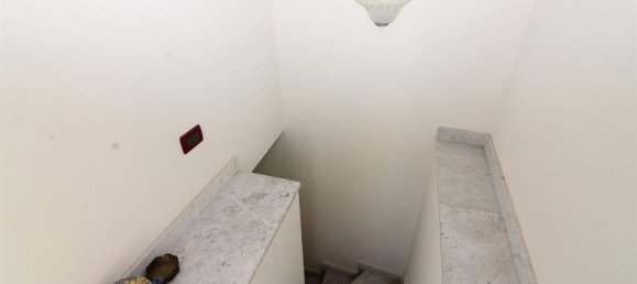 2 rooms House in Lentini, Italy No. 33584 8