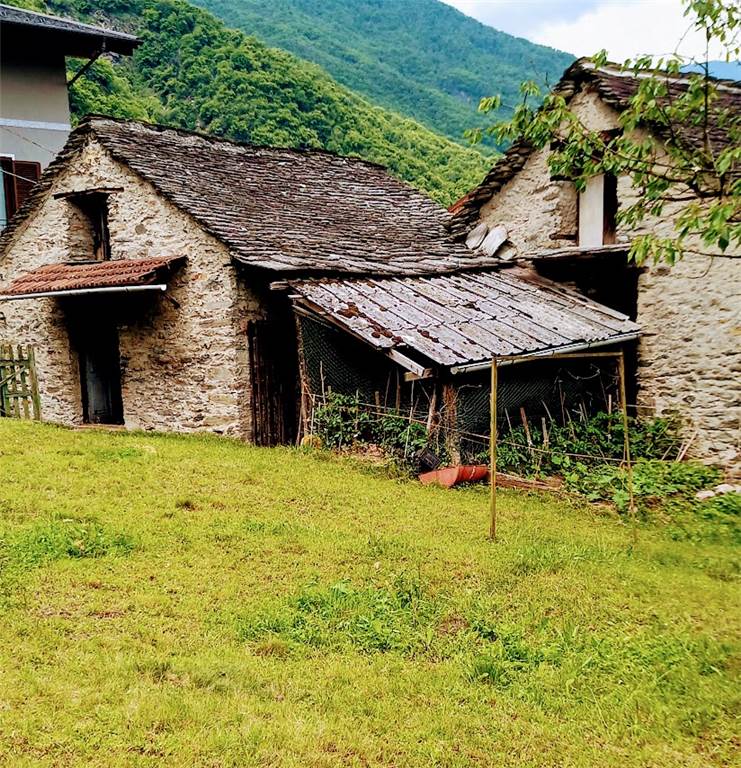 3غرفة منزل في Pieve Vergonte, Italy رقم 167714