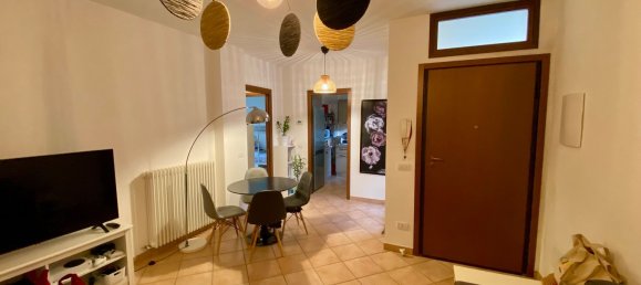 Apartamento de 4 dormitorios en Morciano di Romagna, Italy No. 326383 2