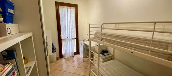 Apartamento de 4 dormitorios en Morciano di Romagna, Italy No. 326383 28