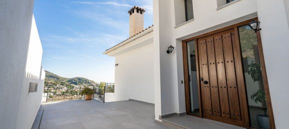4 bedrooms Villa in Mijas, Spain No. 23601 9