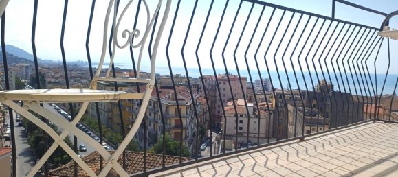 3 bedrooms Apartment in Salerno, Italy No. 319327 4