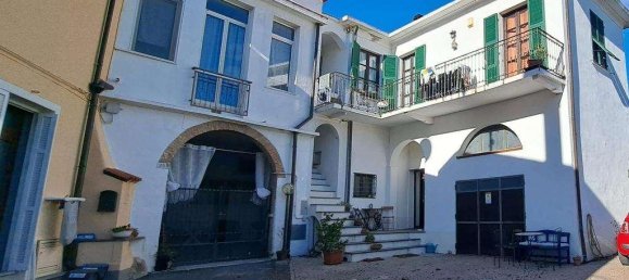 11 rooms House in Albenga, Italy No. 92225 38