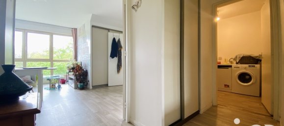 1 bedroom Apartment in Yerres, France No. 349180 8