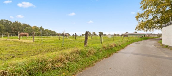 10-salle Châteaux à Monchengladbach, Germany No. 13146 13