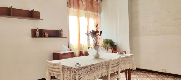 3-salle Appartement à Melito di Napoli, Italy No. 235577 2