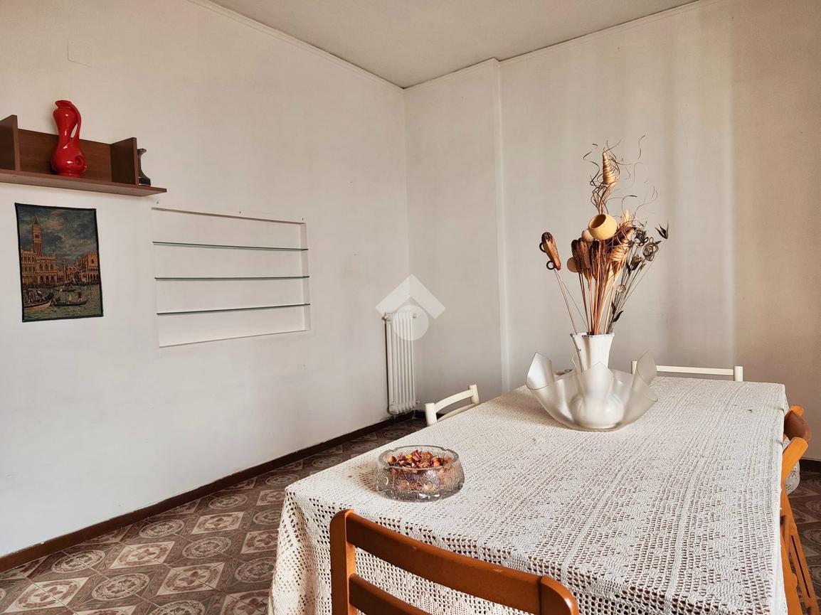 3-salle Appartement à Melito di Napoli, Italy No. 235577