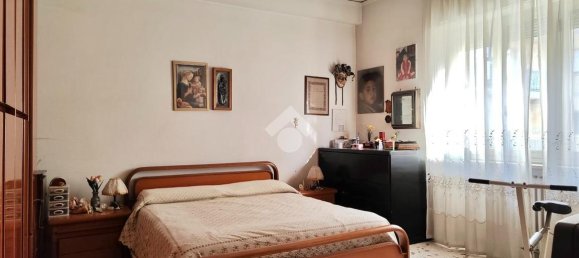3-salle Appartement à Melito di Napoli, Italy No. 235577 9
