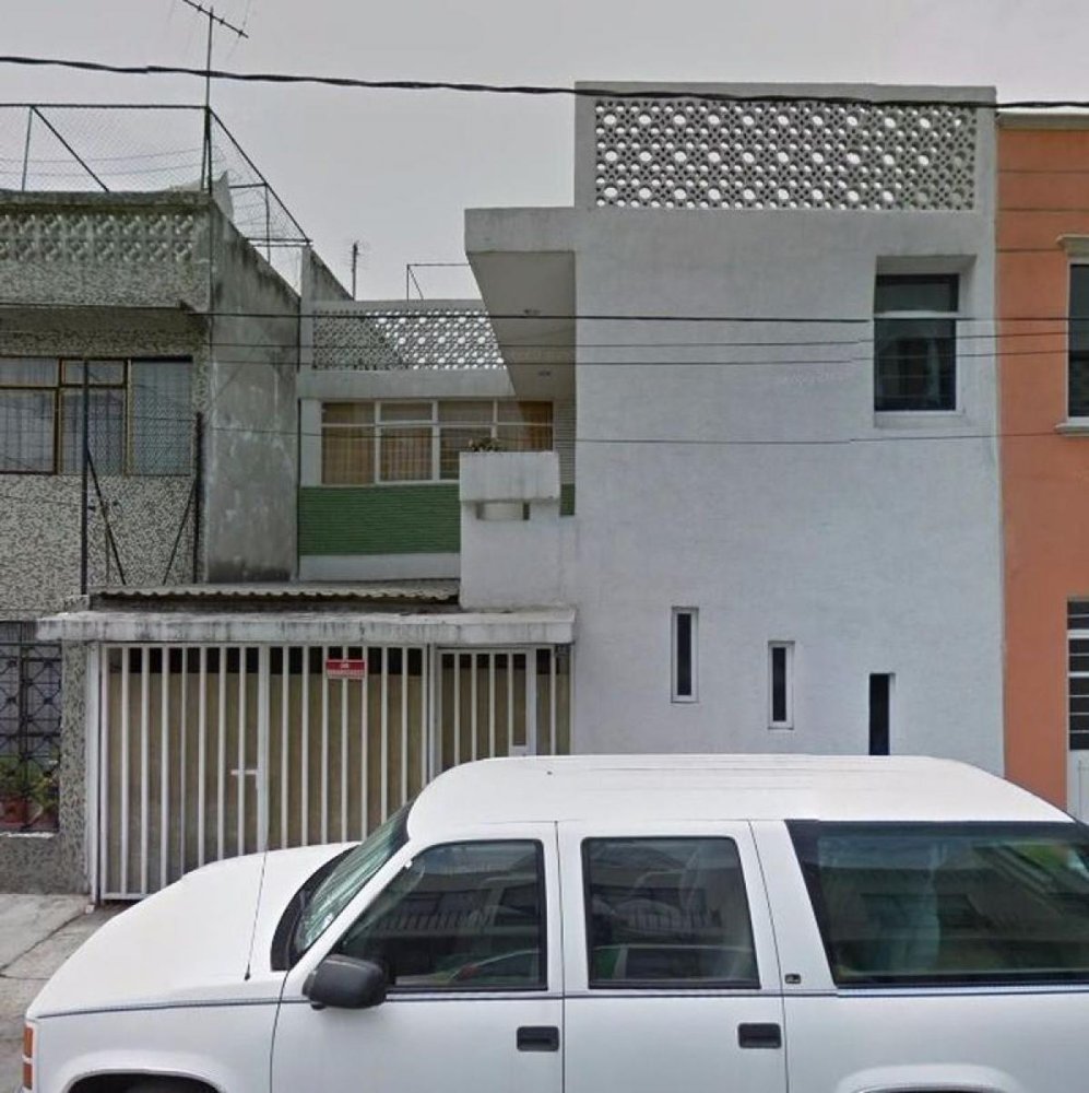 Casa de 3 dormitorios en Tlalnepantla, Mexico No. 216927