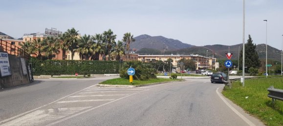 4 rooms House in Mercato San Severino, Italy No. 33493 10