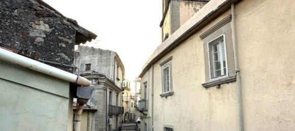 2 bedrooms Townhouse in Novara di Sicilia, Italy No. 68972 3