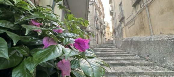 2 bedrooms Townhouse in Novara di Sicilia, Italy No. 68972 5