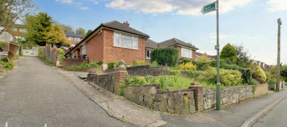 3 bedrooms House in Biggin Hill, United Kingdom No. 4785 2