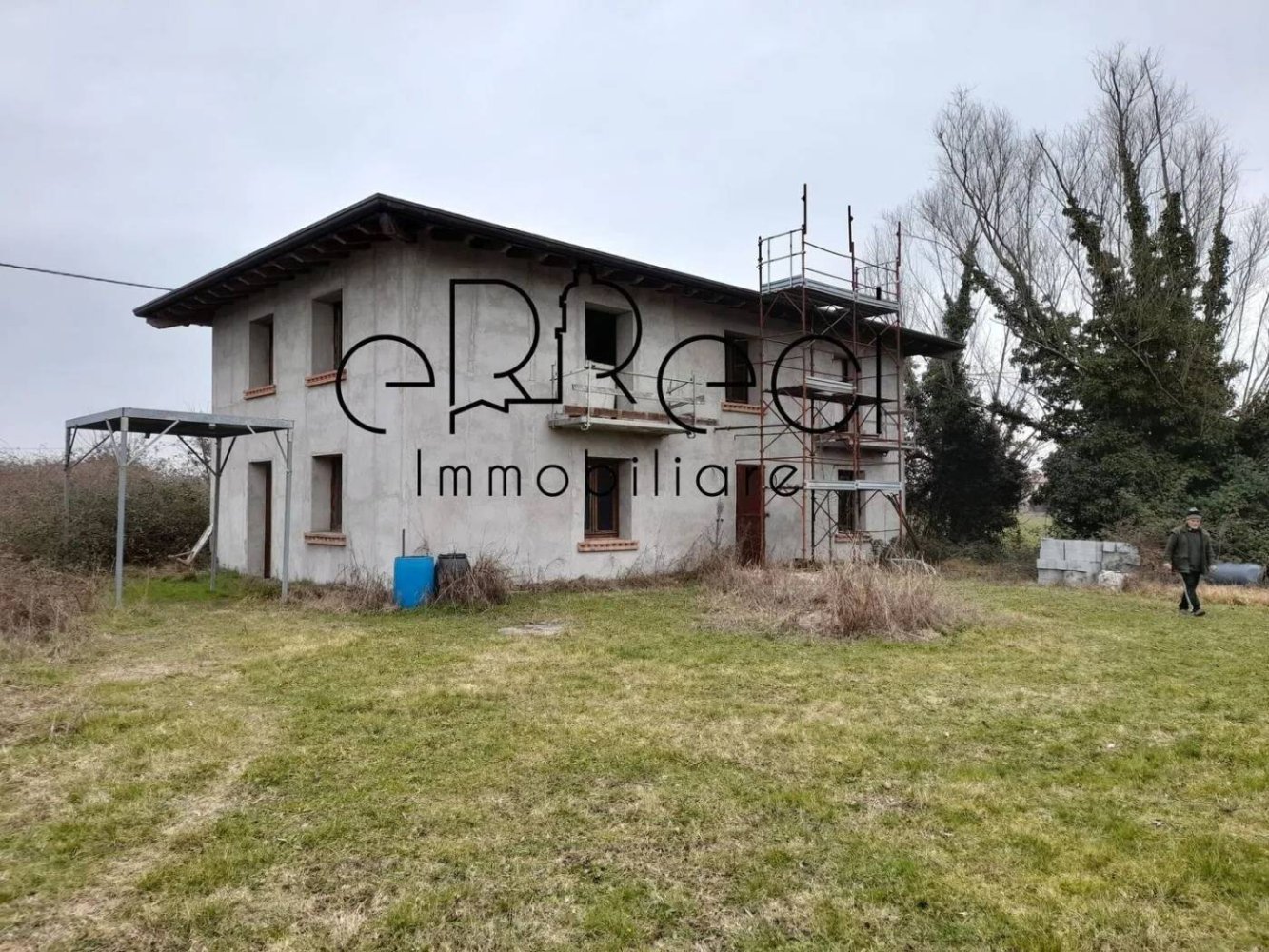 6 bedrooms Villa in Mantua, Italy No. 354853