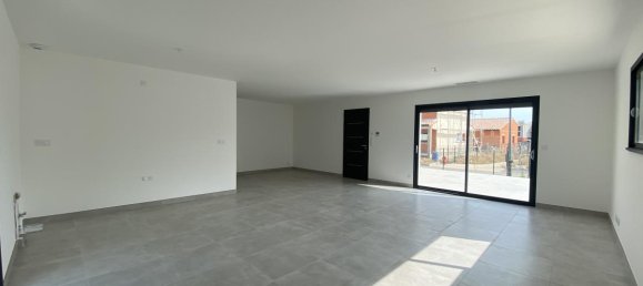 Дом с 3 спальнями в Сериньян, Франция № 16993 4