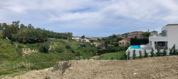 5 غرف نوم قطعة أرض في Nueva Andalucia, Spain رقم 4799 5