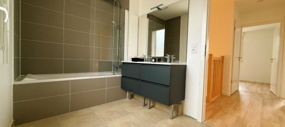 3 bedrooms House in Geispolsheim, France No. 38394 5