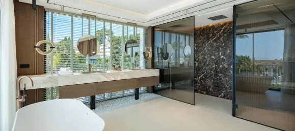 Villa de 6 dormitorios en Marbella, Spain No. 130619 7