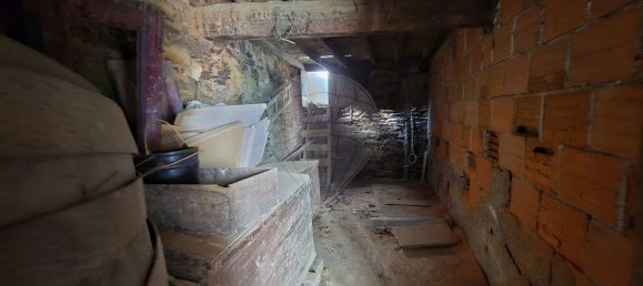 2 bedrooms House in Covilha, Portugal No. 181343 4