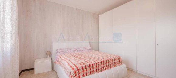 Квартира с 2 комнатами в Маркон, Италия № 117807 7