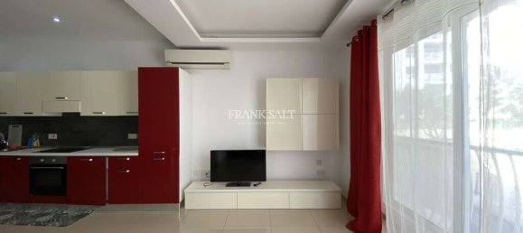 2 chambres Appartement à Sliema, Malta No. 9012 3