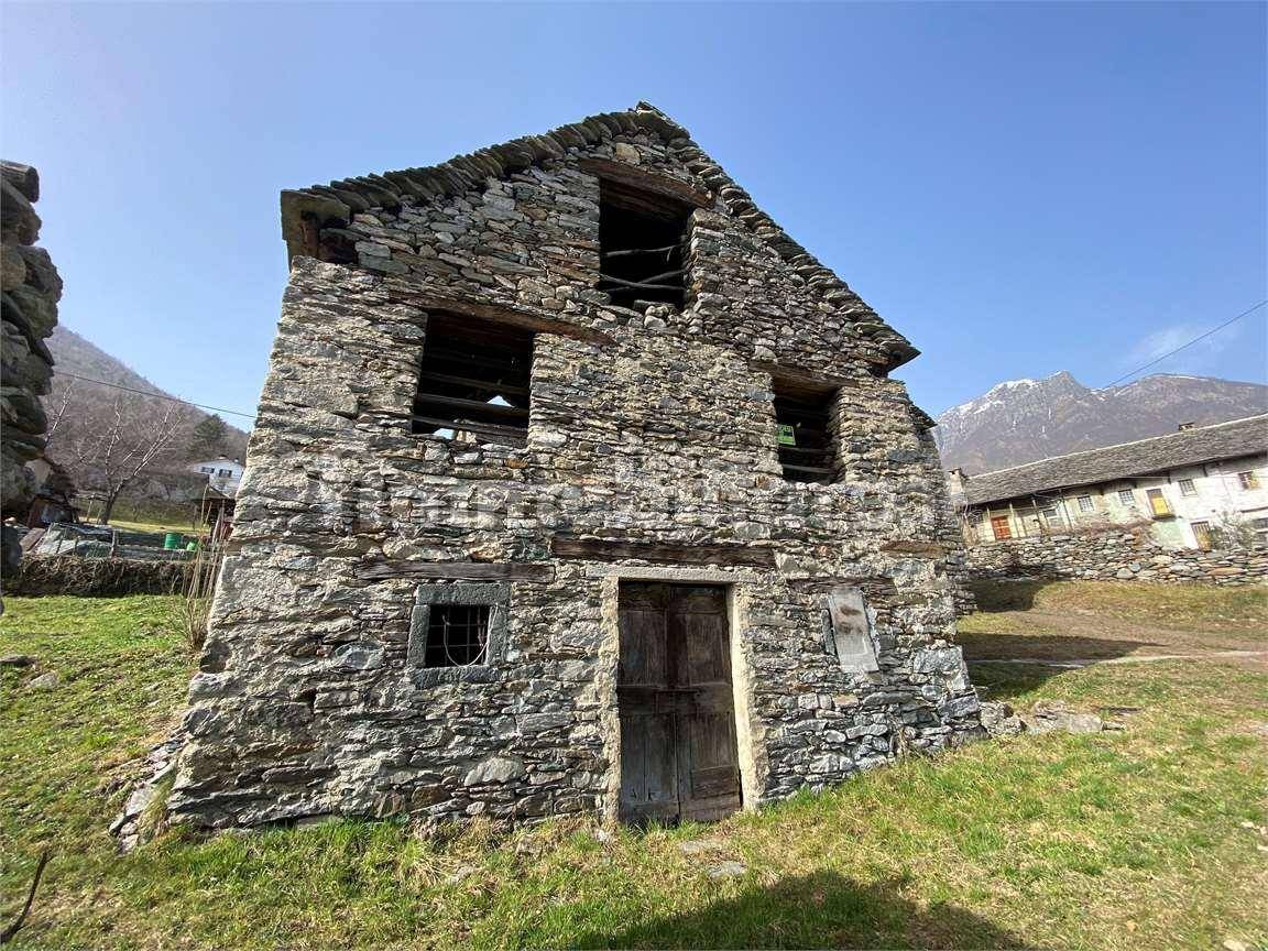 2-Zimmer Haus in Domodossola, Italy, Nr. 90597