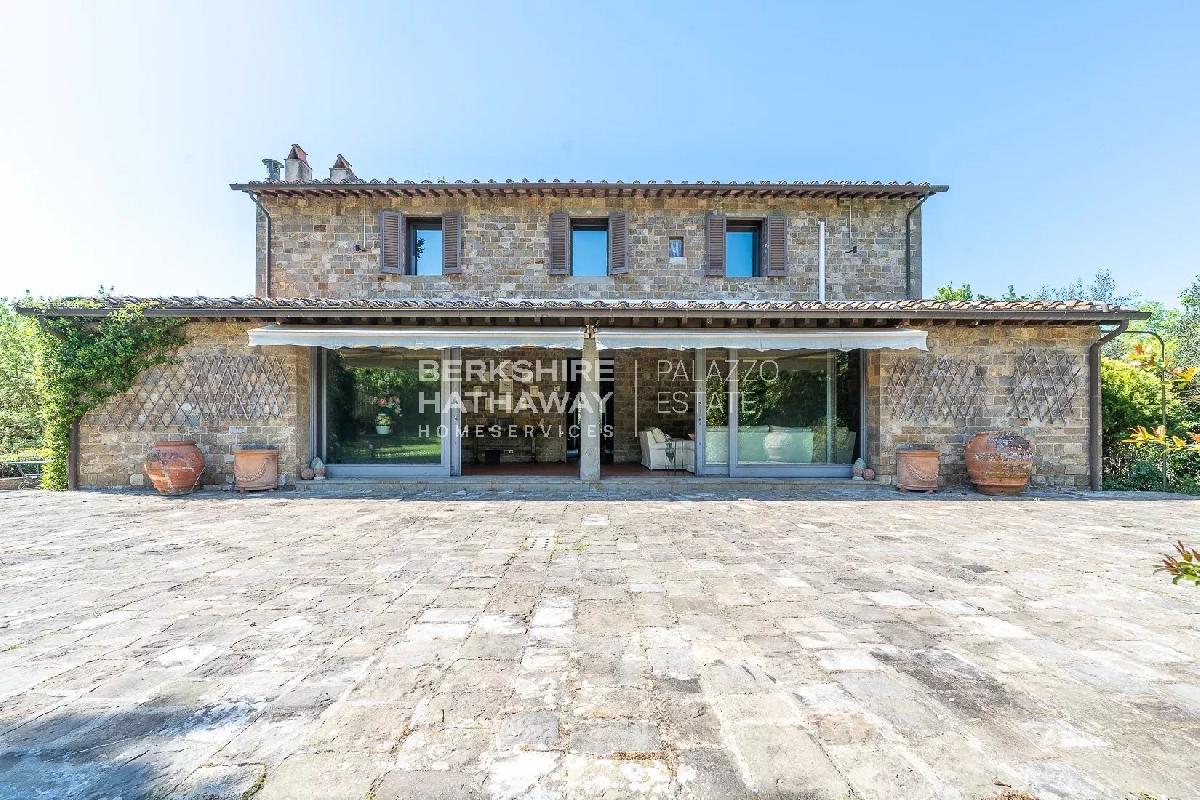 Villa de 4 dormitorios en Florence, Italy No. 238024