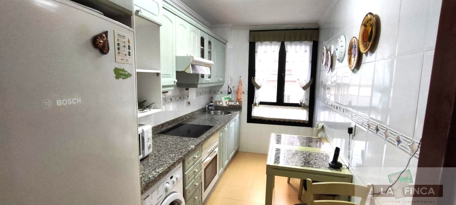 2 bedrooms Apartment in Oviedo, Spain No. 236368
