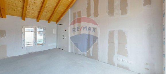 3 rooms Apartment in Brugherio, Italy No. 28183 15