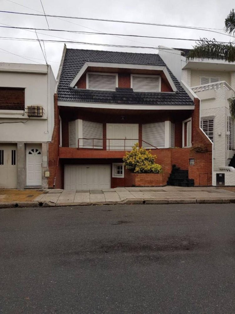 3 bedrooms House in Buenos Aires, Argentina No. 80603