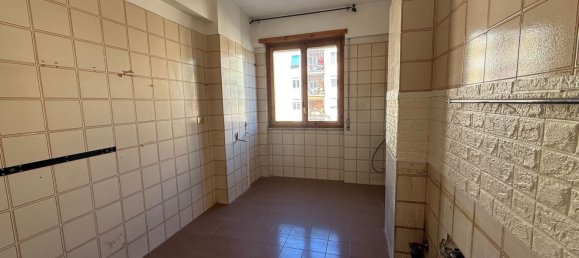 3 rooms Apartment in Rome, Italy No. 189074 15