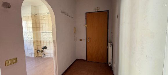 3 rooms Apartment in Rome, Italy No. 189074 8