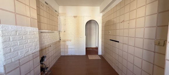3 rooms Apartment in Rome, Italy No. 189074 16