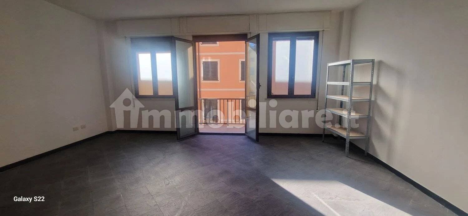 2-Zimmer Gewerbliche Immobilie in Chiavari, Italy, Nr. 404024