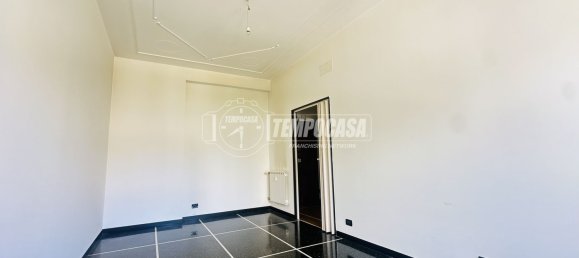 1 Schlafzimmer Wohnung in Genoa, Italy, Nr. 361490 3