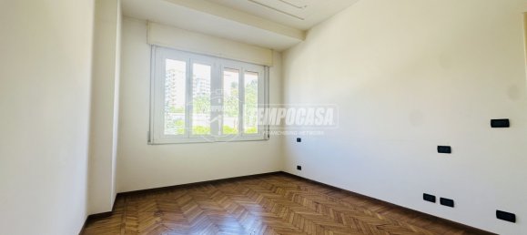 1 Schlafzimmer Wohnung in Genoa, Italy, Nr. 361490 9