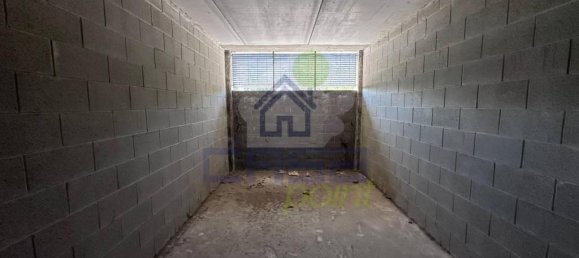 2-salle Appartement à Castiraga Vidardo, Italy No. 30322 12