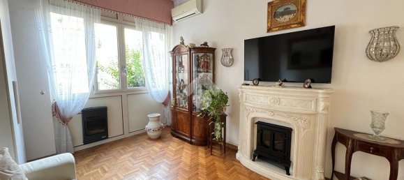 1 bedroom Apartment in Naples, Italy No. 329171 3