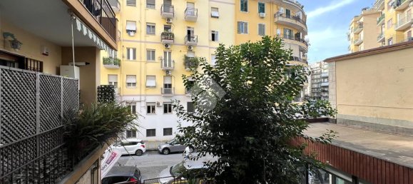 1 bedroom Apartment in Naples, Italy No. 329171 9