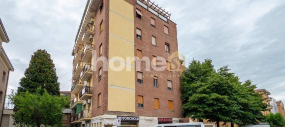 2 Schlafzimmer Wohnung in Modena, Italy, Nr. 371677 30