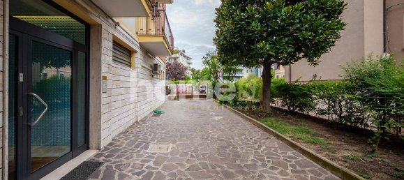 2 Schlafzimmer Wohnung in Modena, Italy, Nr. 371677 28