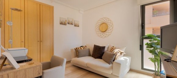 Apartamento de 3 dormitorios en Alicante, Spain No. 144740 18