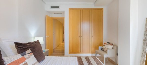 Apartamento de 3 dormitorios en Alicante, Spain No. 144740 33