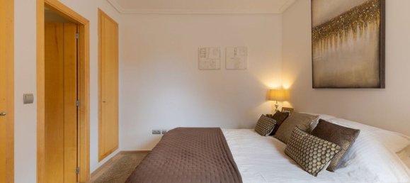 Apartamento de 3 dormitorios en Alicante, Spain No. 144740 24