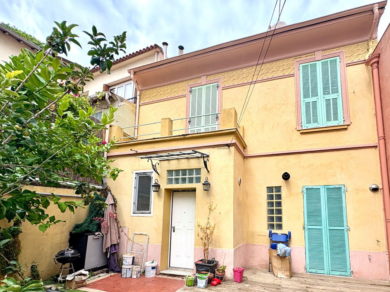 2 bedrooms House in Nice, France No. 350819