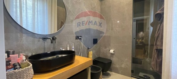 3 bedrooms House in Bari, Italy No. 380096 22